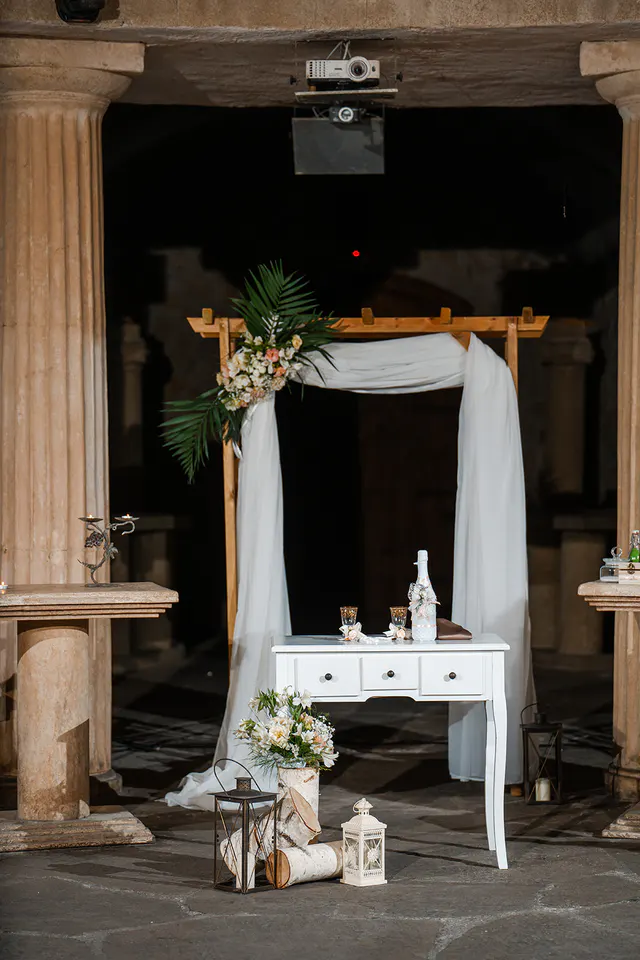 International wedding at Starosel Spa Hotel – wedding décor 10