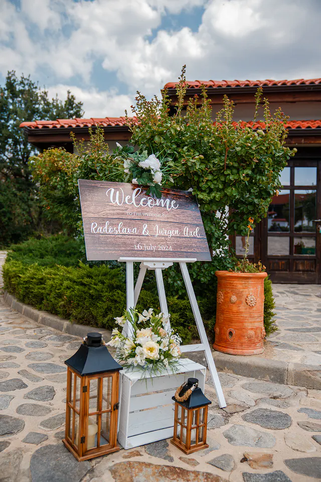 International wedding at Starosel Spa Hotel – wedding décor 9