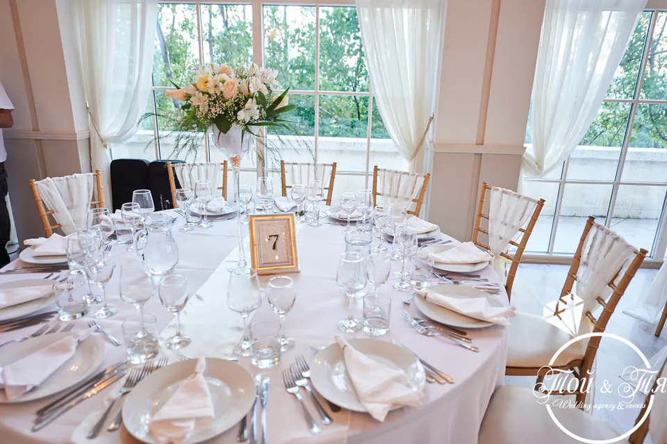 Classic style at Terra Residence, Sofia – wedding décor 6