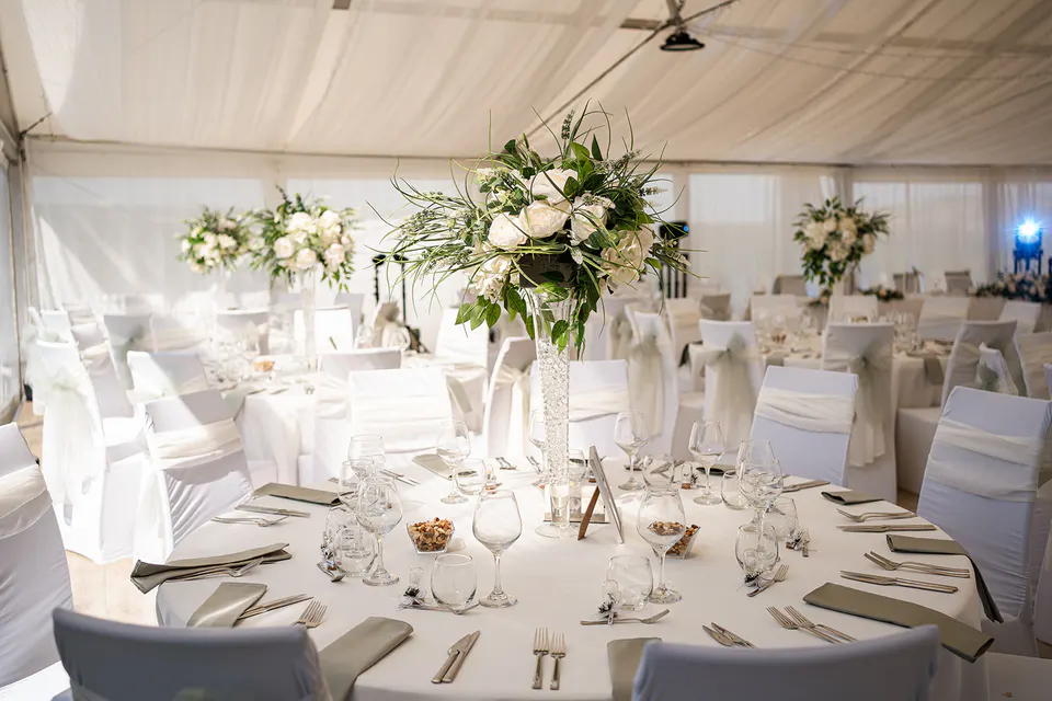Villa Yustina – elegance among the vineyards – wedding décor 10